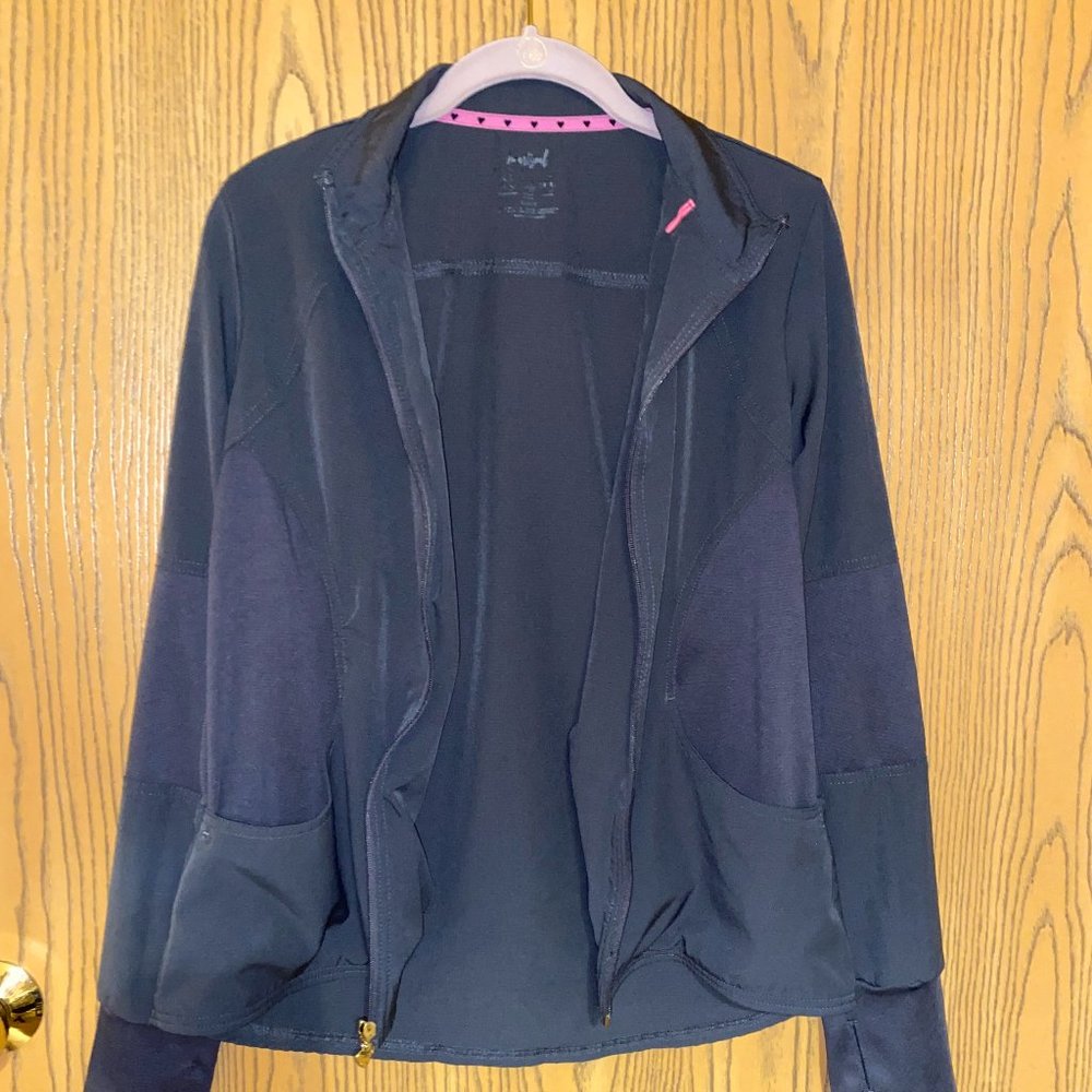 Small Grey Heartsoul scrub jacket
